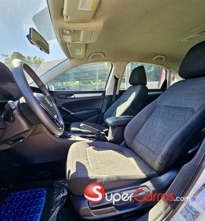 2020 Volkswagen Passat SE — foto 10 / 10