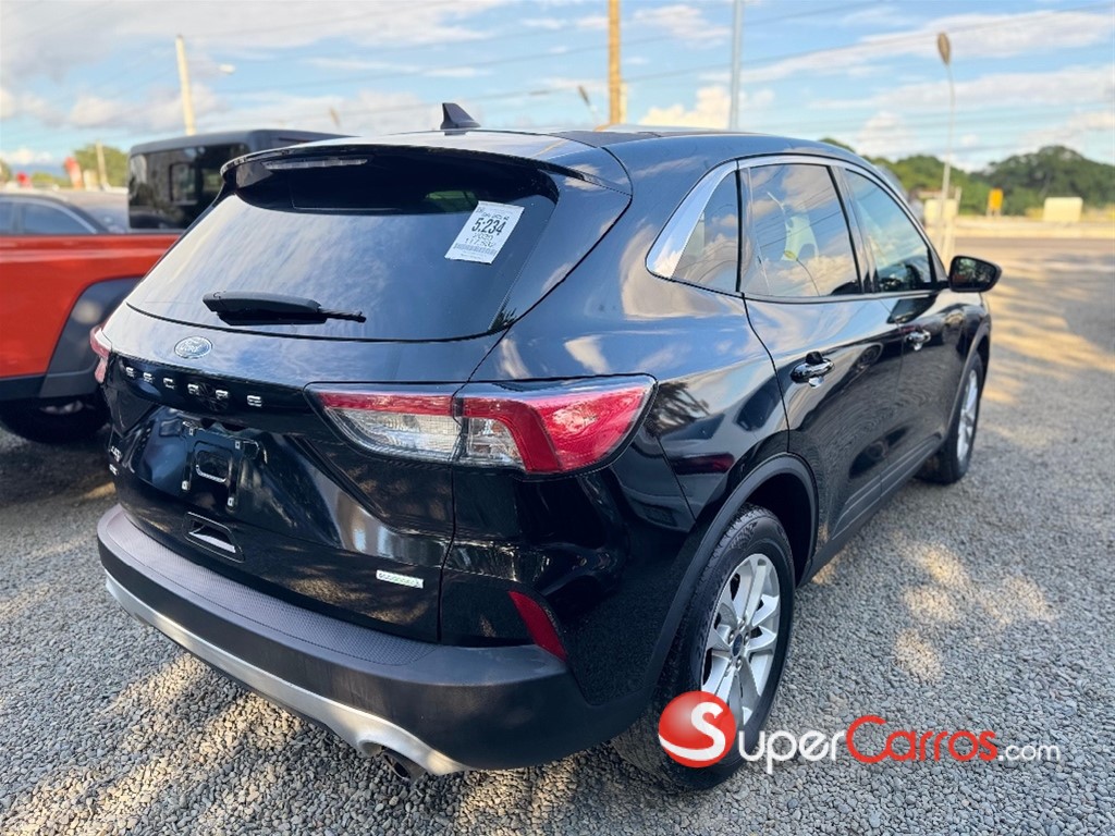 2020 Ford Escape SE — foto 3 / 11