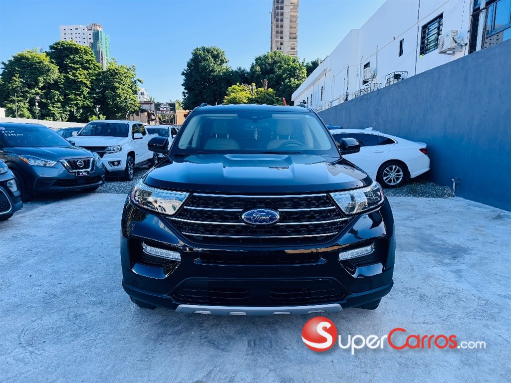 2020 Ford Explorer XLT — foto 2 / 12