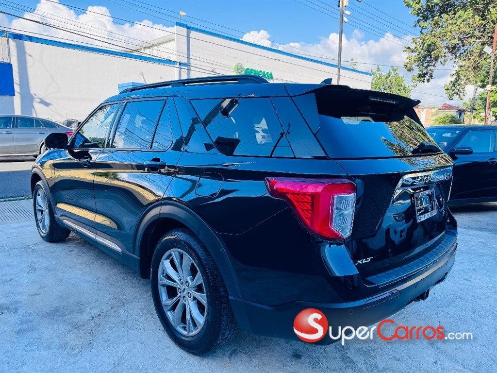 2020 Ford Explorer XLT — foto 5 / 12