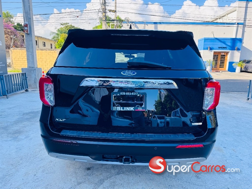 2020 Ford Explorer XLT — foto 6 / 12