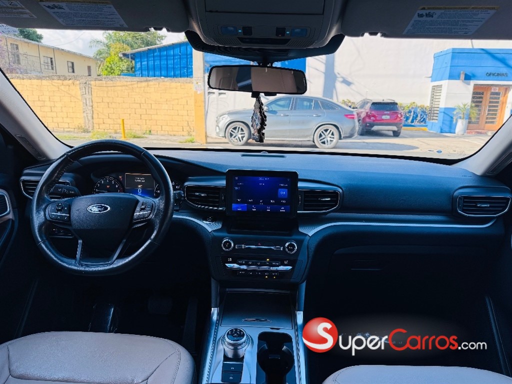 2020 Ford Explorer XLT — foto 9 / 12