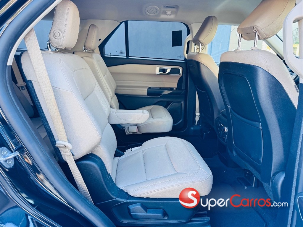 2020 Ford Explorer XLT — foto 12 / 12