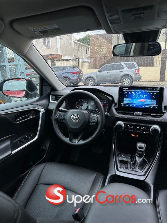 2020 Toyota RAV4 LE — foto 5 / 7
