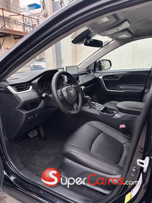 2020 Toyota RAV4 LE — foto 6 / 7