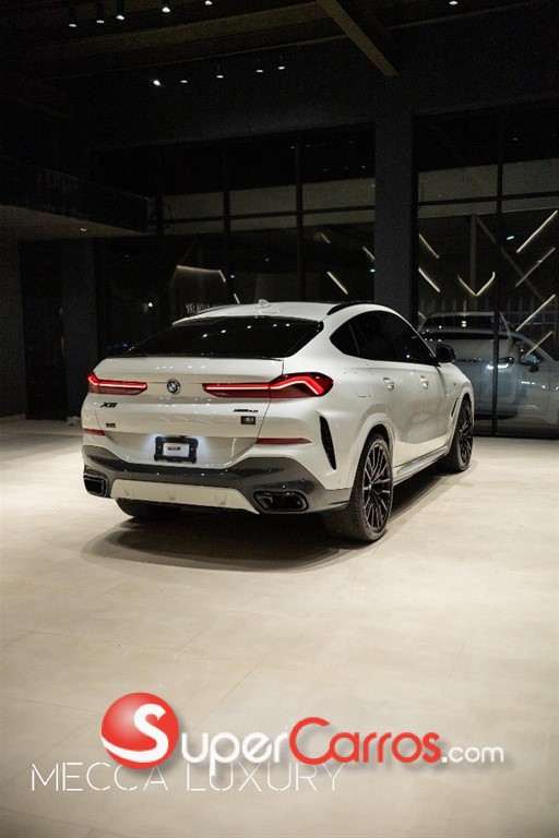 2022 BMW X 6 xDrive40i — foto 4 / 12