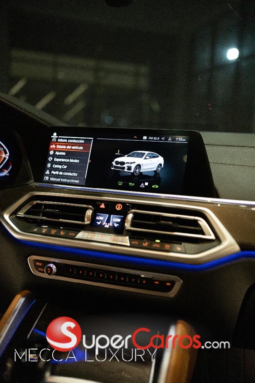 2022 BMW X 6 xDrive40i — foto 8 / 12