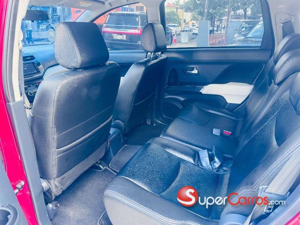 2024 Toyota Rush — foto 11 / 12