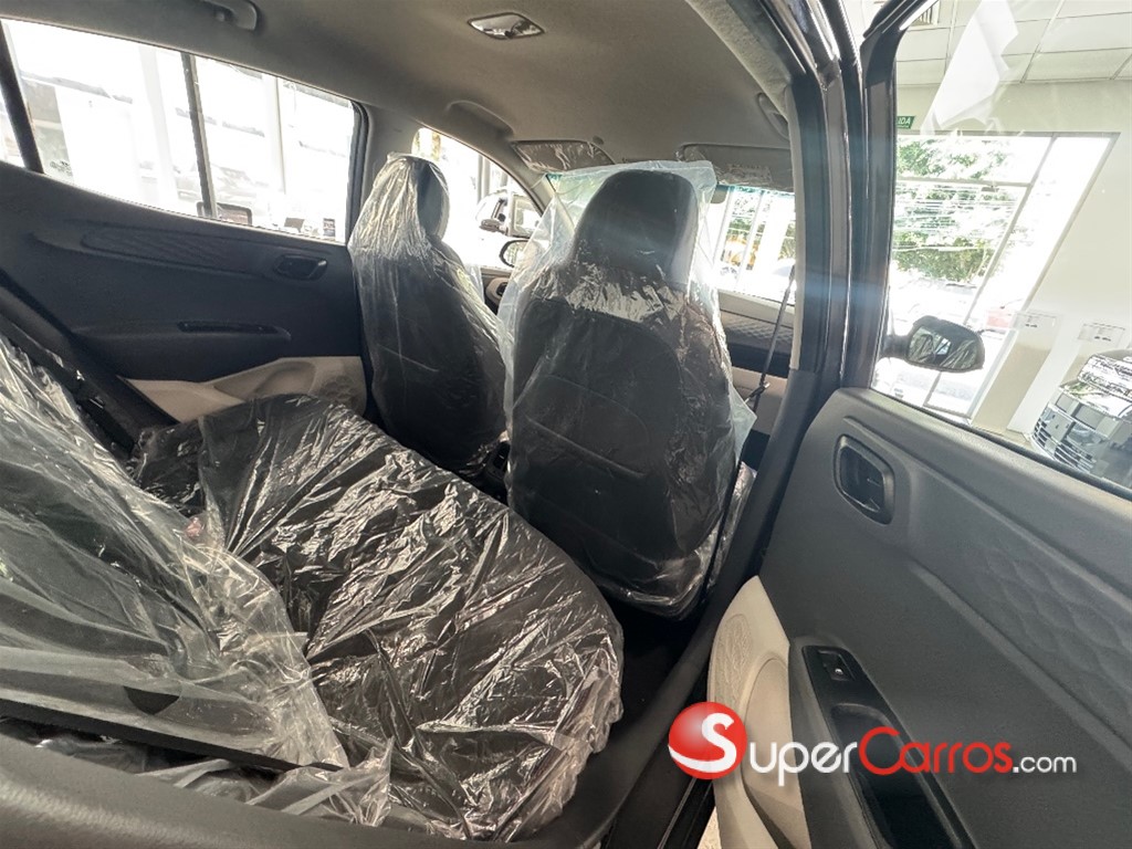 2025 Hyundai Grand I 10 Sedan — foto 7 / 9
