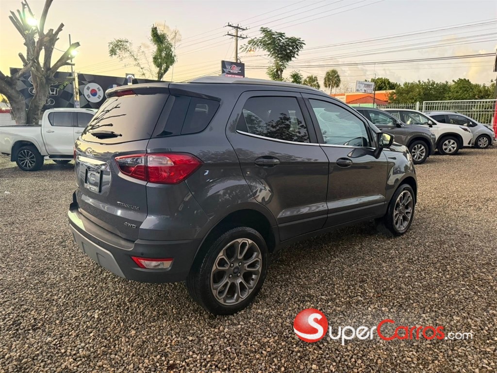 2020 Ford Eco Sport Platinium — foto 9 / 12