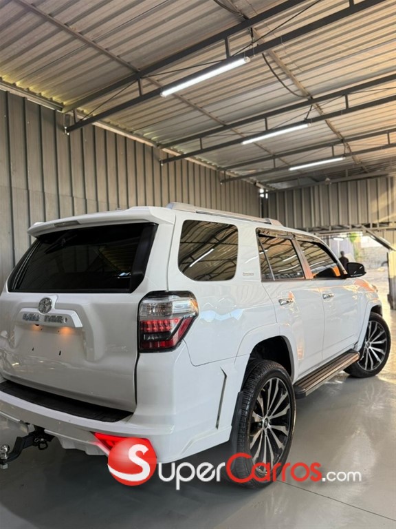 2018 Toyota 4 Runner Limited — foto 4 / 10