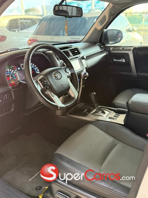 2018 Toyota 4 Runner Limited — foto 5 / 10