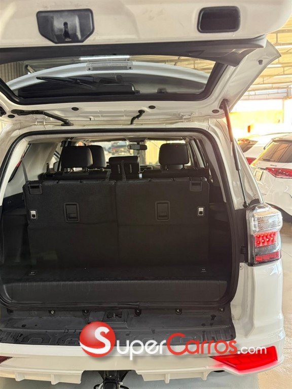 2018 Toyota 4 Runner Limited — foto 7 / 10