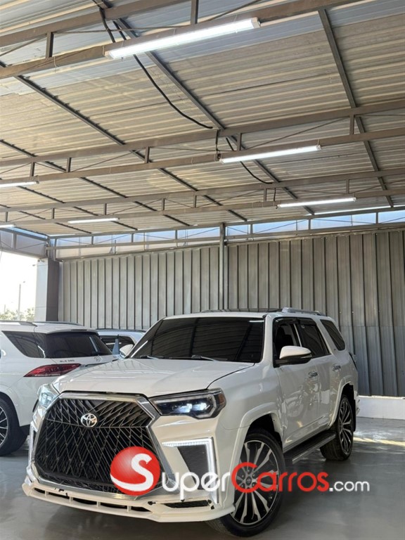 2018 Toyota 4 Runner Limited — foto 9 / 10