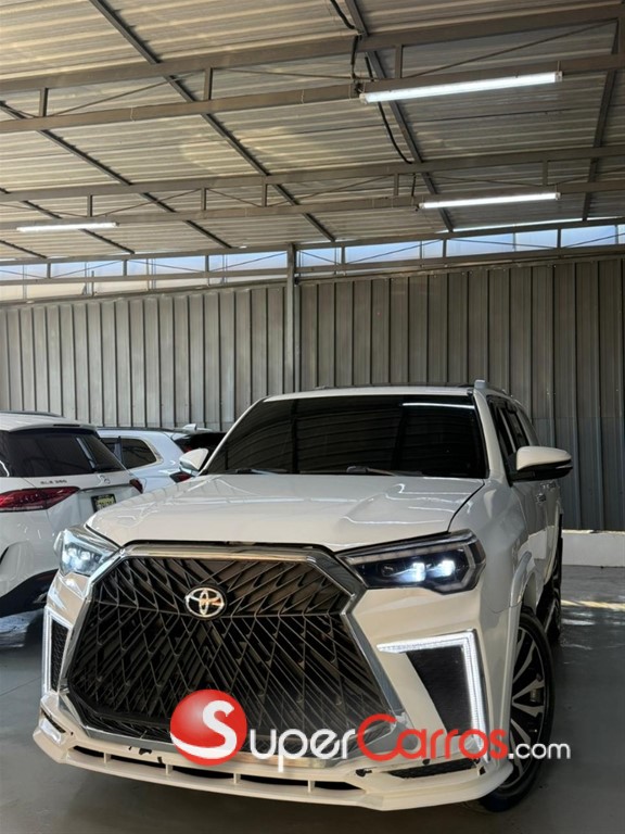 2018 Toyota 4 Runner Limited — foto 10 / 10