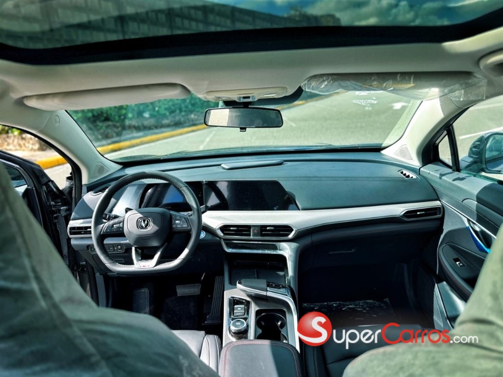 2023 Changan UNI-T — foto 11 / 12