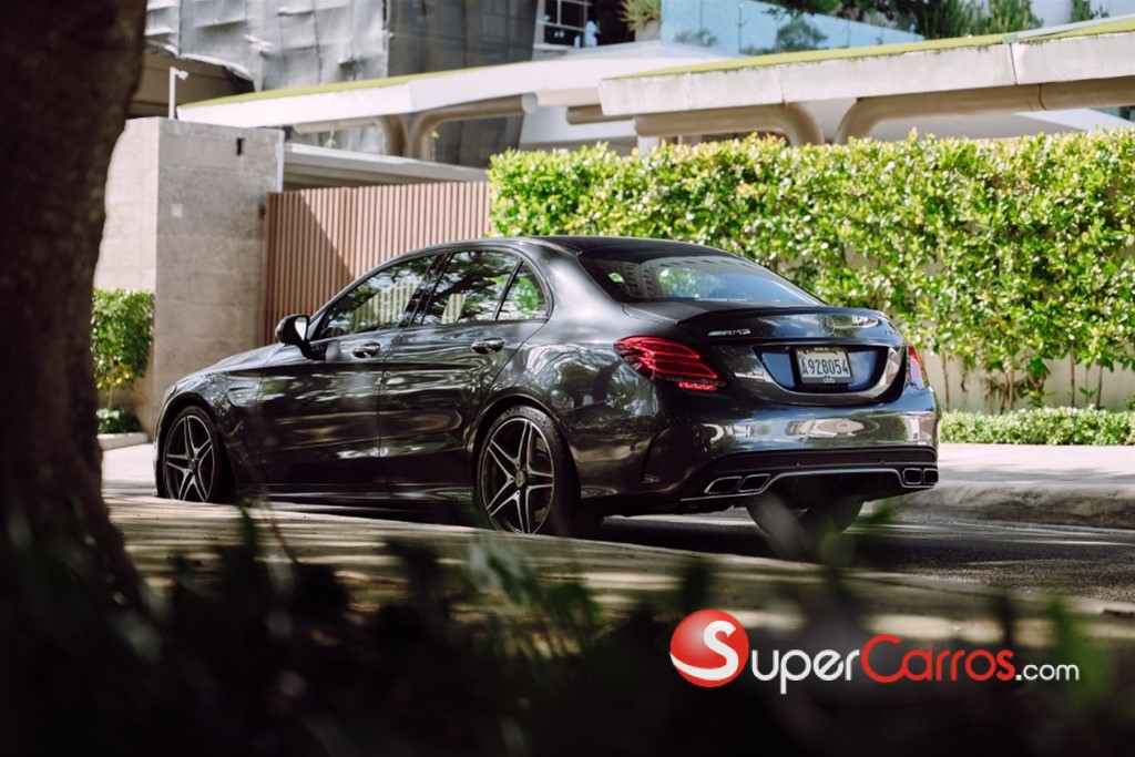 2016 Mercedes-Benz Clase C 63s AMG — foto 7 / 12