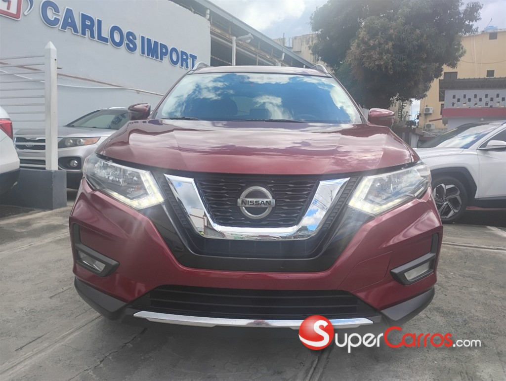 2020 Nissan Rogue SV — foto 2 / 10