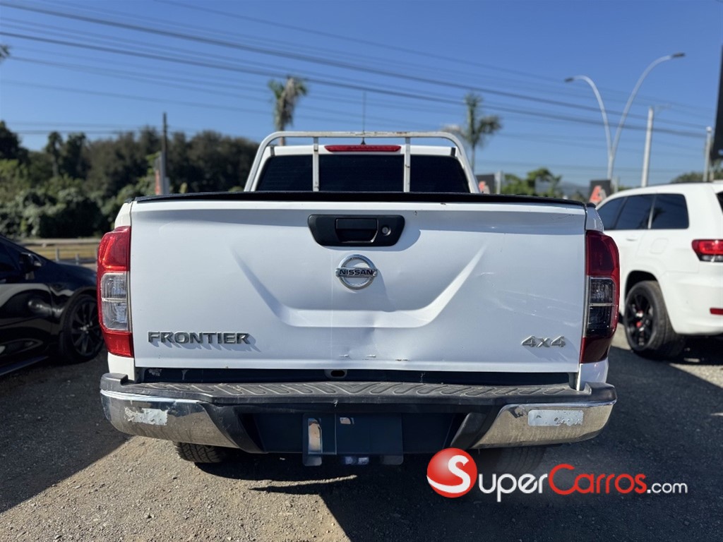 2020 Nissan Frontier D 22 — foto 3 / 9