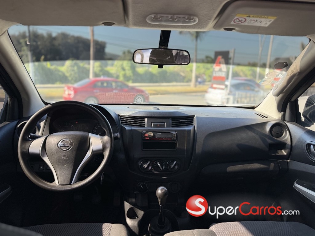 2020 Nissan Frontier D 22 — foto 9 / 9