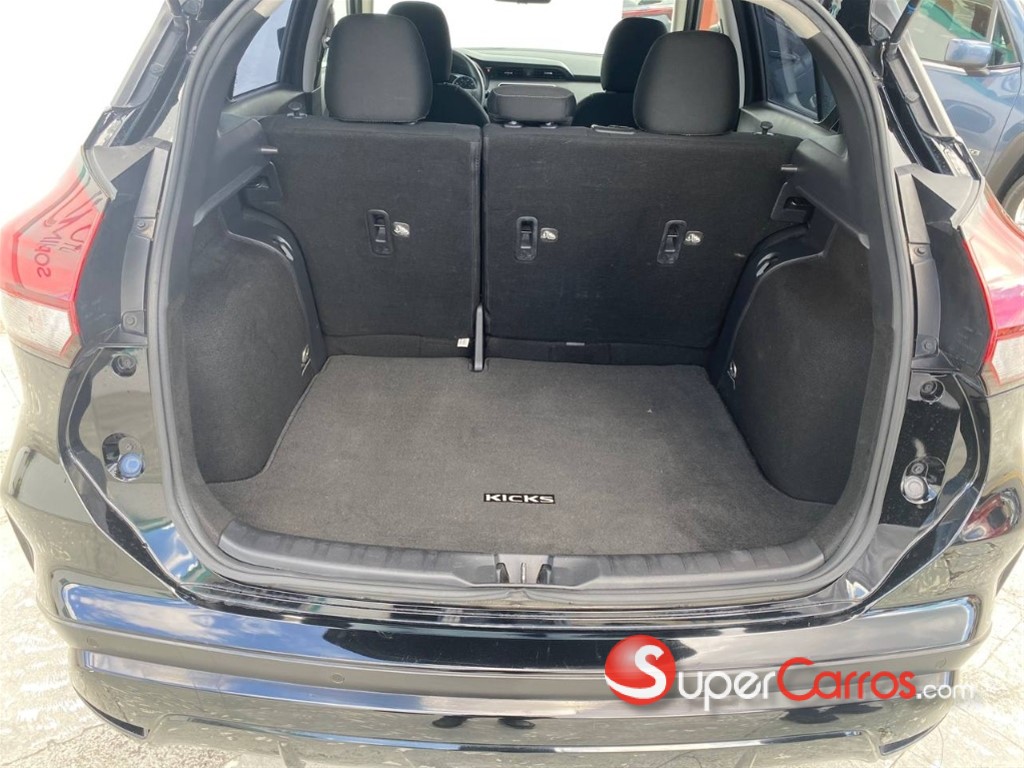 2022 Nissan Kicks — foto 2 / 12