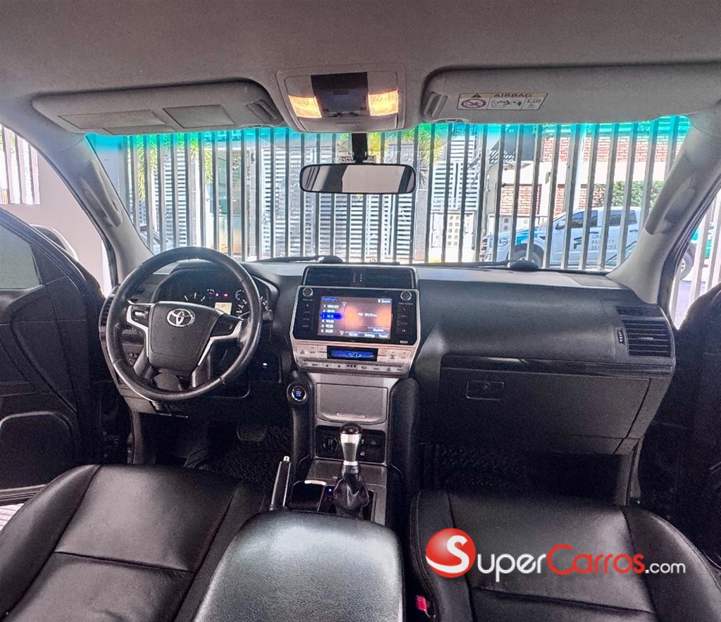 2019 Toyota Land Cruiser Prado TXL — foto 9 / 12