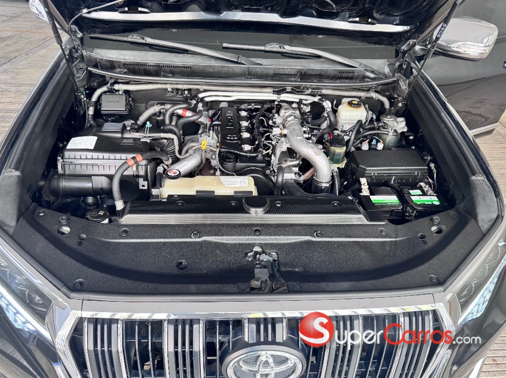 2019 Toyota Land Cruiser Prado TXL — foto 12 / 12