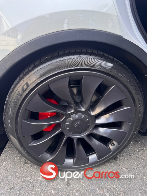 2023 Tesla Model Y Performace — foto 12 / 12
