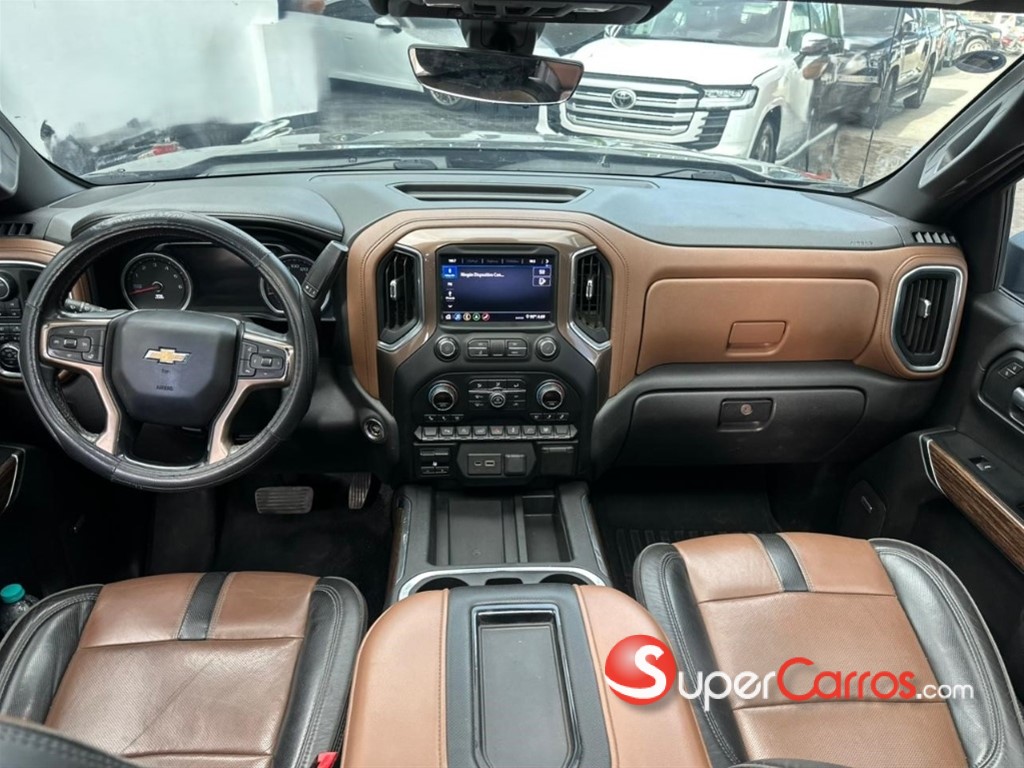 2020 Chevrolet Silverado High Country — foto 5 / 12