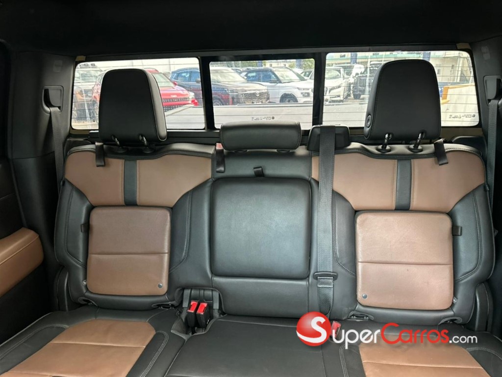 2020 Chevrolet Silverado High Country — foto 10 / 12