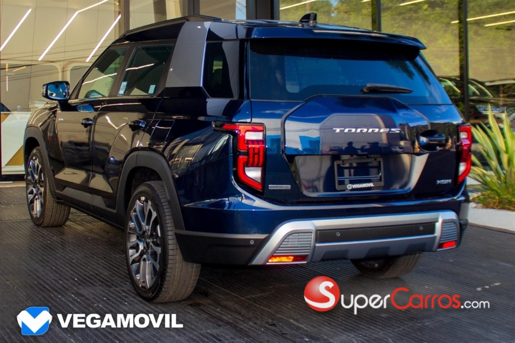 2025 KGM Torres ADVENTURE PLUS — foto 4 / 12