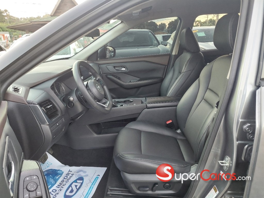 2021 Nissan Rogue SV — foto 11 / 11