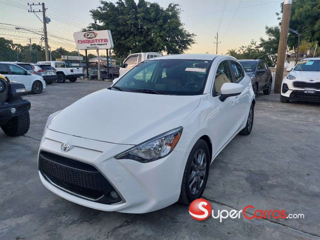 2020 Toyota Yaris Hatchback — foto 3 / 11