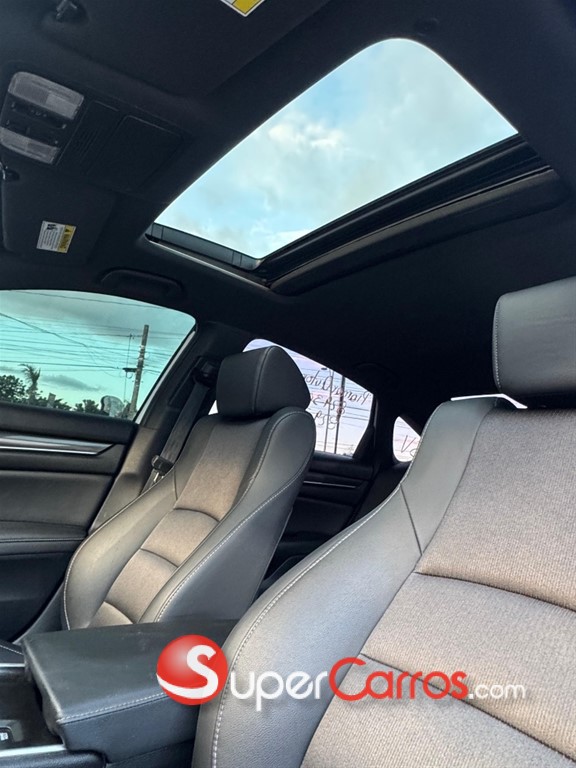 2021 Honda Accord Sport 2.0T — foto 8 / 12