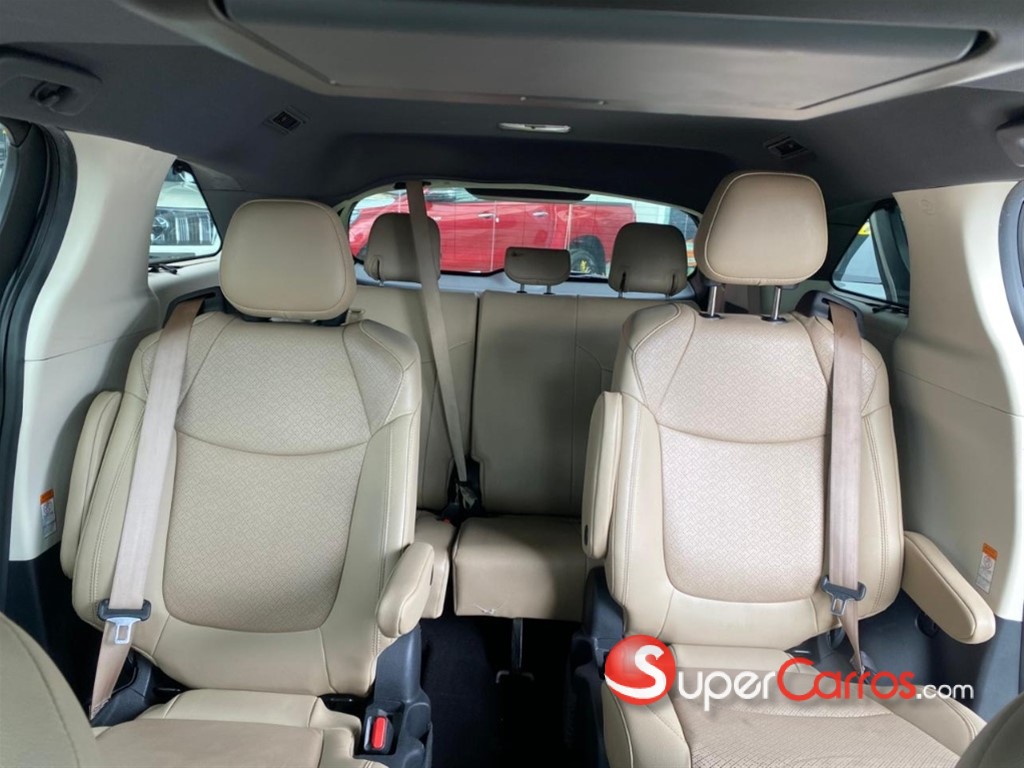 2021 Toyota Sienna Limited — foto 6 / 9