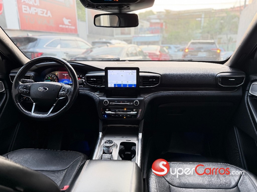 2020 Ford Explorer Limited — foto 8 / 12