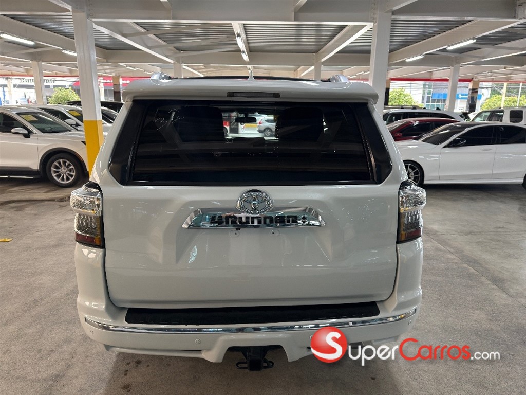 2014 Toyota 4 Runner Limited — foto 4 / 12