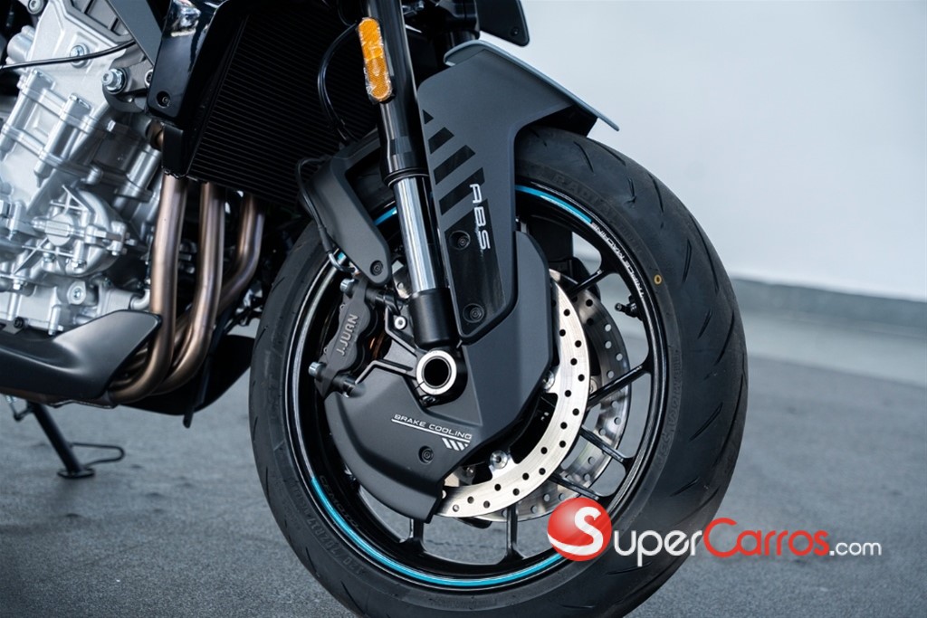 2026 CF Moto NK — foto 11 / 12