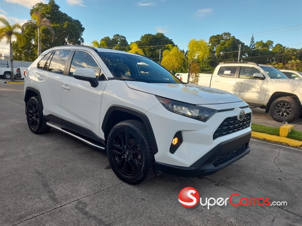 2021 Toyota RAV4 LE