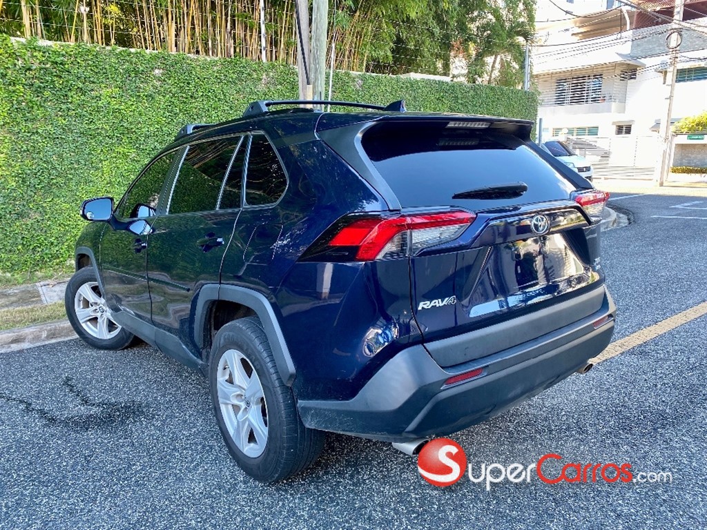 2021 Toyota RAV4 XLE — foto 6 / 11