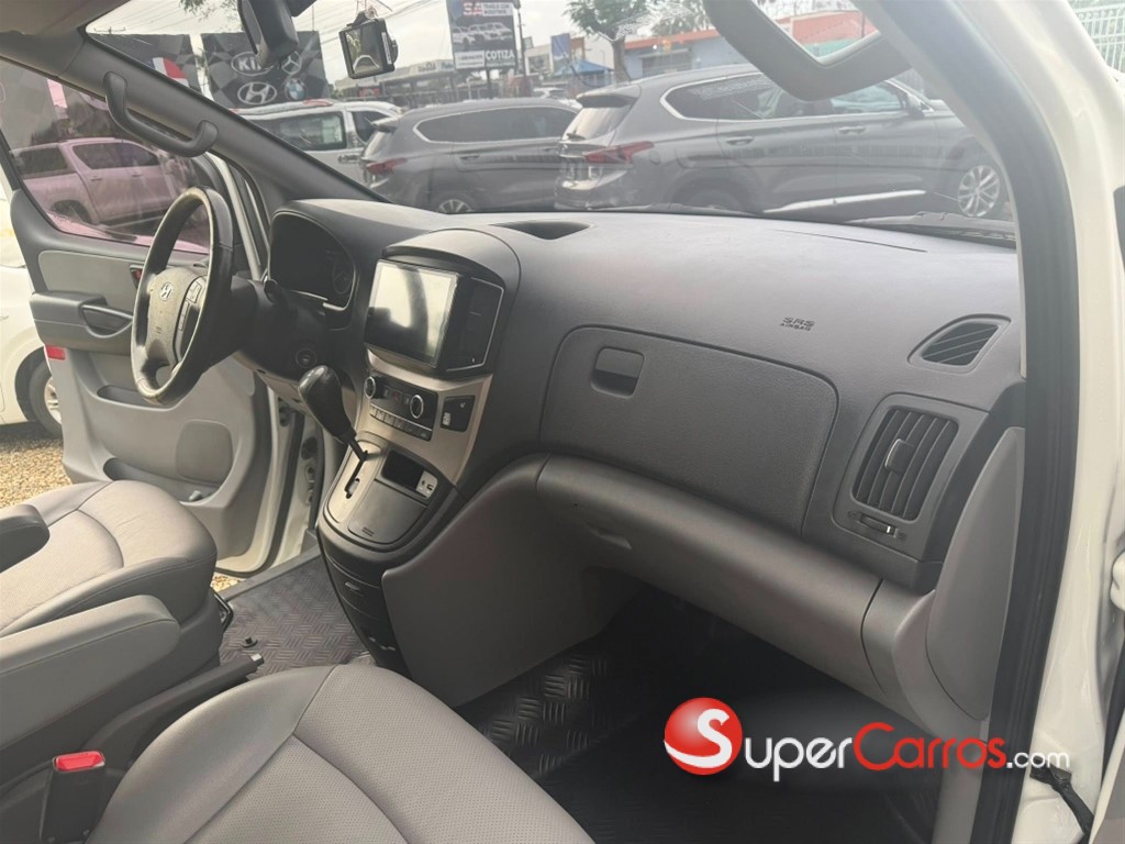 2021 Hyundai Grand Starex — foto 2 / 12