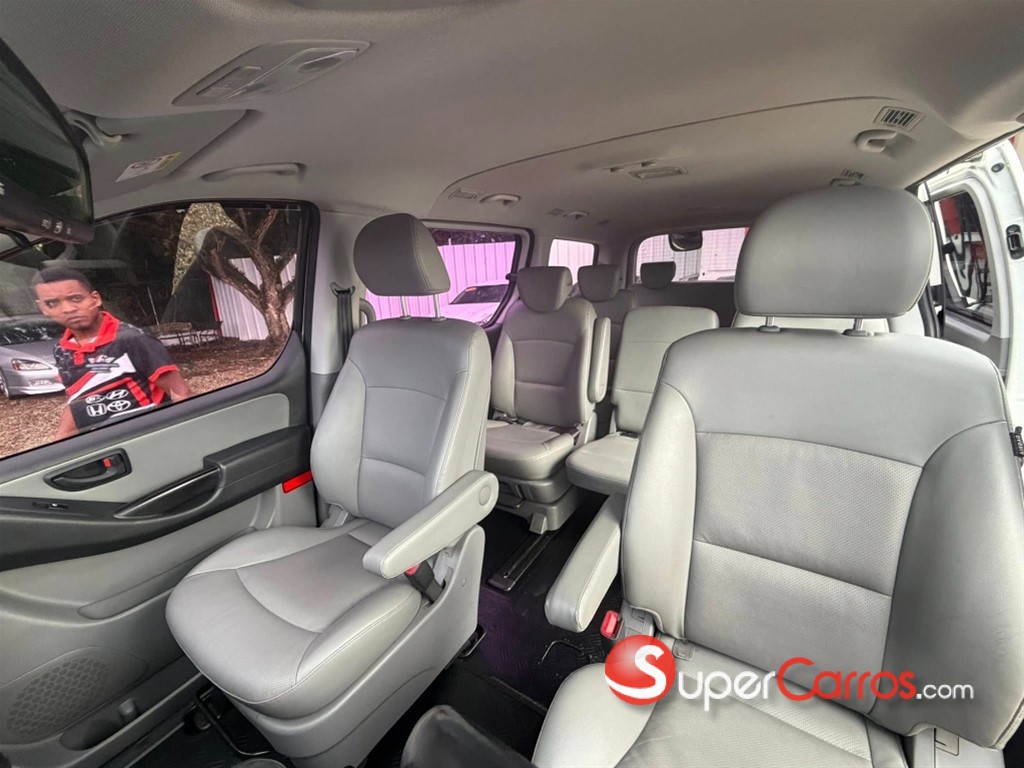 2021 Hyundai Grand Starex — foto 5 / 12