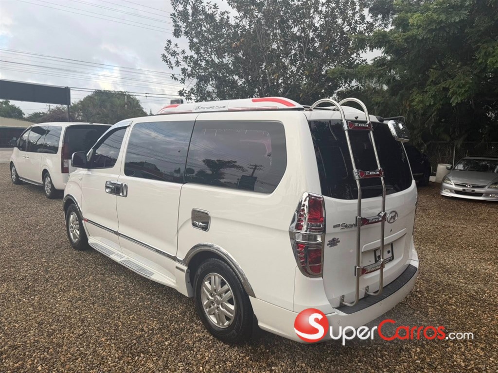 2021 Hyundai Grand Starex — foto 7 / 12