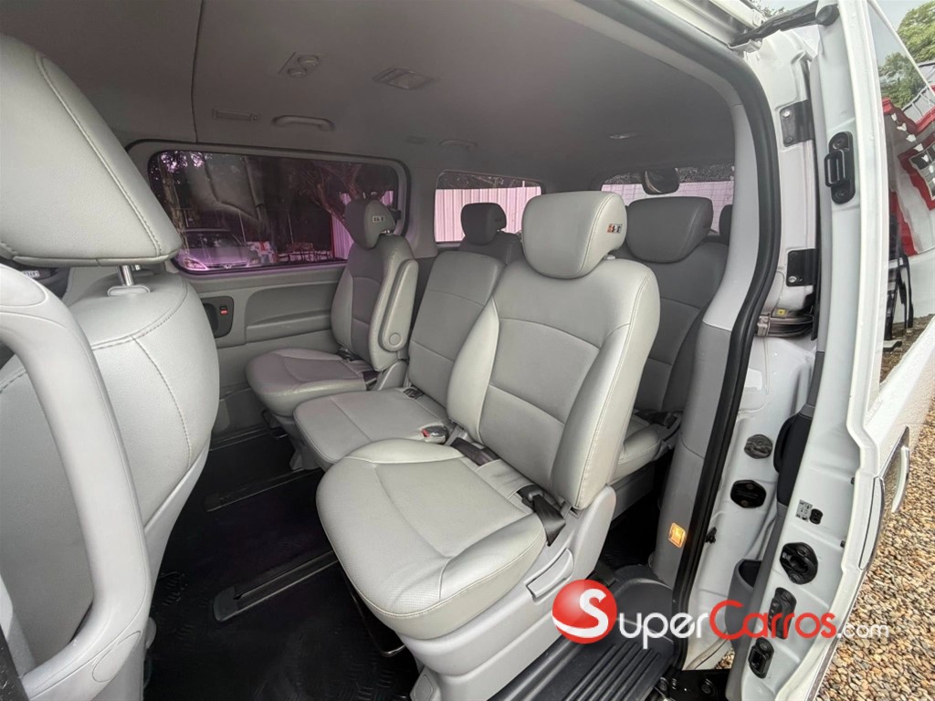 2021 Hyundai Grand Starex — foto 11 / 12
