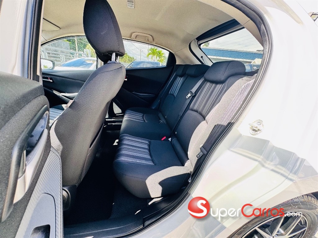 2021 Mazda Demio — foto 7 / 12