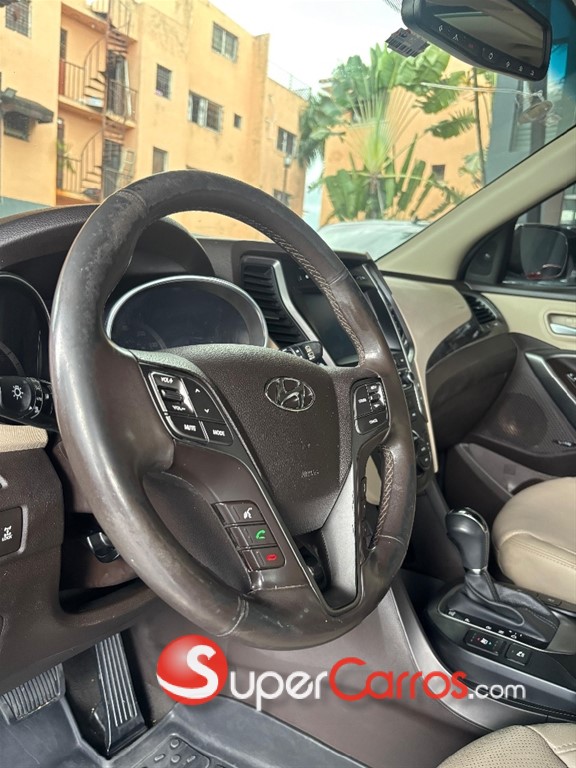 2017 Hyundai Santa Fe Ultimate — foto 5 / 9