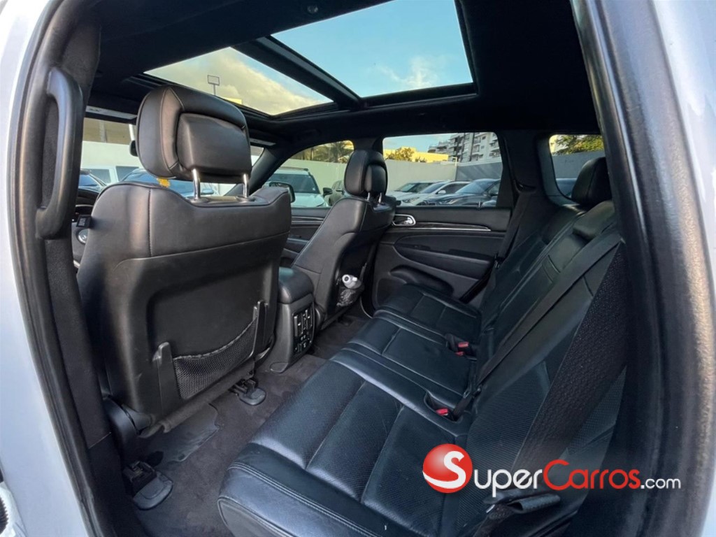 2018 Jeep Cherokee Overland — foto 7 / 9