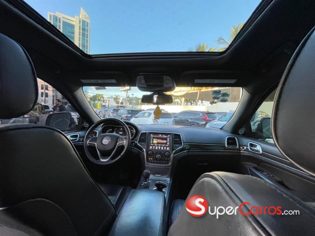 2018 Jeep Cherokee Overland — foto 8 / 9
