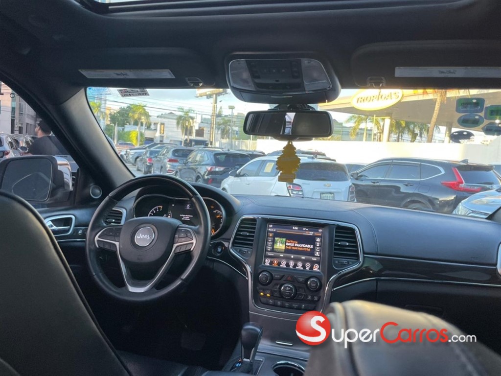 2018 Jeep Cherokee Overland — foto 9 / 9