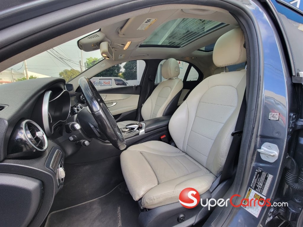 2016 Mercedes-Benz Clase C 300 4 Matic — foto 6 / 9